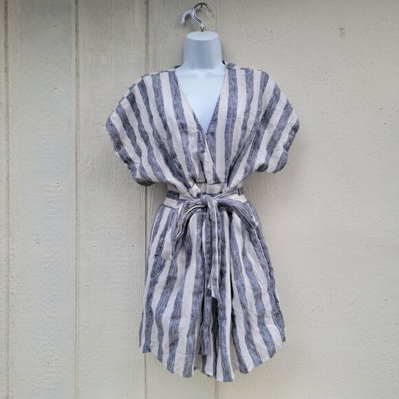 American Eagle Outfitters Pants - American Eagle striped romper